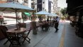 Prefeitura de SP prepara liberação de mesas em calçadas e em vagas de estacionamento