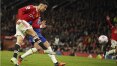 Cristiano Ronaldo marca e busca empate para o United contra o Chelsea no Inglês