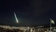 Passagem de meteoro ilumina céu no interior da Bahia