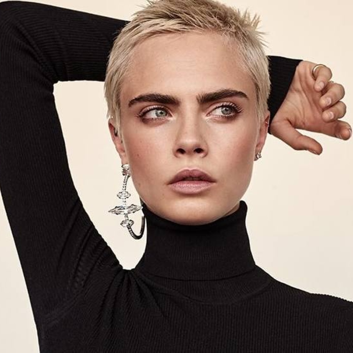 Cara Delevingne revela que Harvey Weinstein tentou beijá-la à força - Emais - Estadão