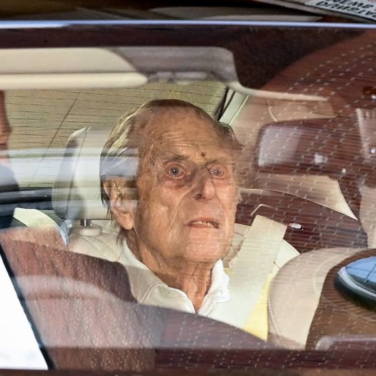 Principe Philip Marido Da Rainha Elizabeth Ii Deixa Hospital Apos Um Mes Internado Internacional Estadao