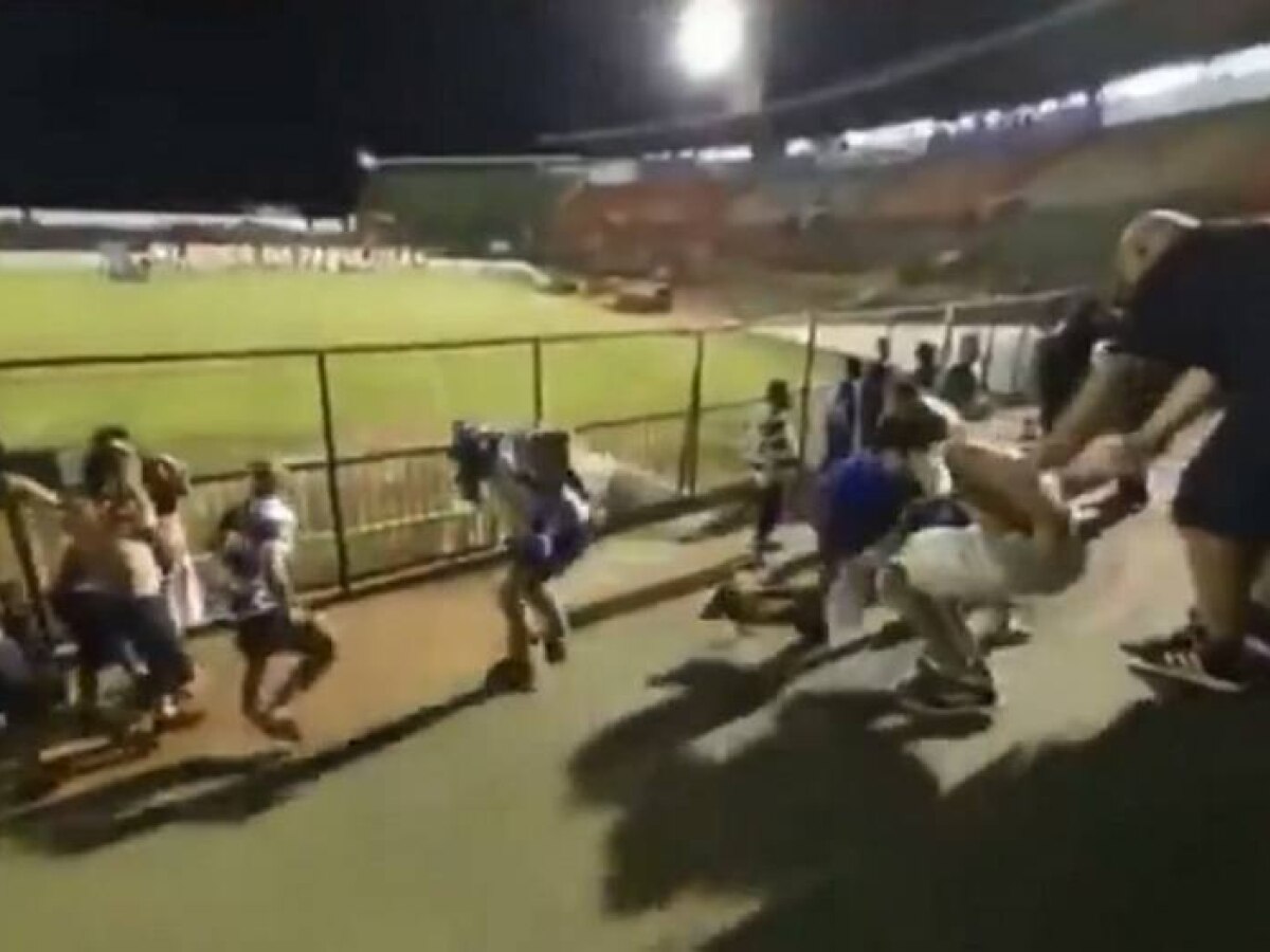 Torcida do Taubaté repete meme e comemora vitória com 'parkour' - Futebol -  Fera