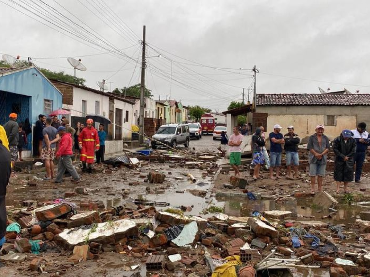 Rompimento de reservatório atinge cinco casas em Pocinhos, no interior da  Paraíba - Brasil - Estadão