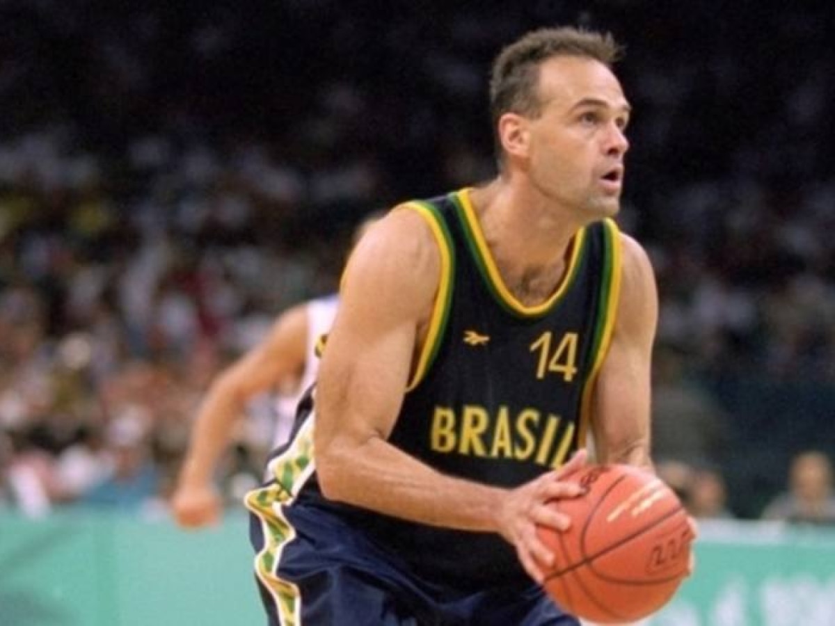 Qual foi o maior jogador de basquete do Brasil na história?