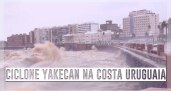 Fortes ventos do ciclone Yakecan varrem a costa...