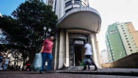 A estimativa é que, ao oferecer digitalmente os benefícios, a economia para os cofres públicos chegue a R$ 345,42 milhões Foto: Werther Santana/Estadão