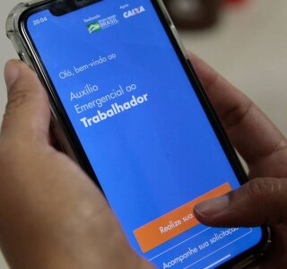 Saiba Como Sacar O Auxilio Emergencial Com O Aplicativo Caixa Tem Economia Estadao