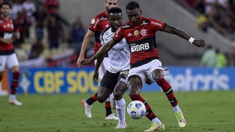 Ramon se envolve em acidente automobilístico na Barra da Tijuca Foto: Marcelo Cortes/ CR Flamengo