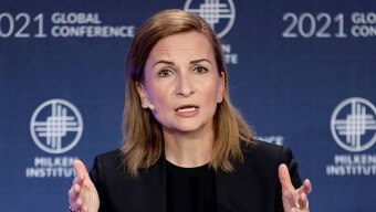 Indicada por Trump, Jelena MacWilliams, presidente da FDIC, deixou o cargo. Foto: REUTERS/DAVID SWANSON