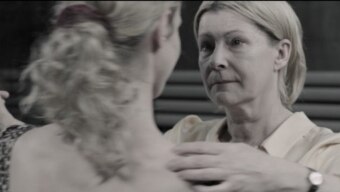 Dorota Kolak é a professora do Russo Renata em"United States of Love". Foto: Reprodução