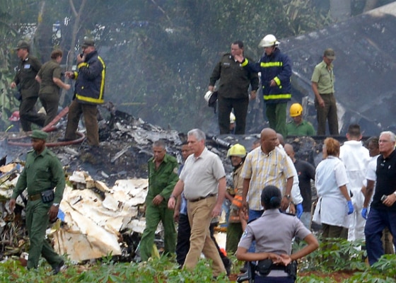 Presidente cubano, Miguel DÃ­az-Canel, foi ao local do acidente. Foto: Adalberto Roque/AFP