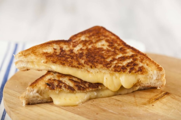 Como fazer o queijo quente perfeito - Paladar - Estadão