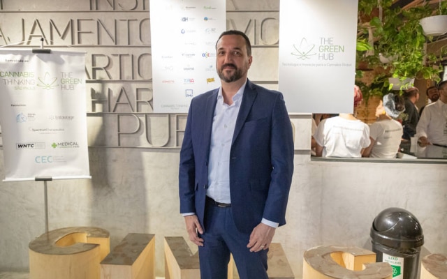 Marcelo Grecco, cofundador do The Green Hub, que anunciou parceria com a alemã Merck