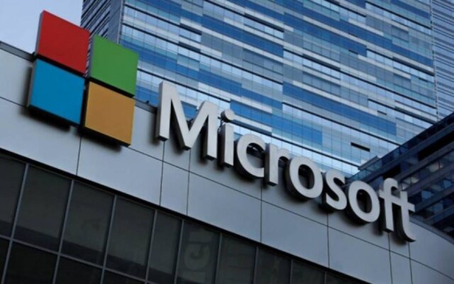 Microsoft quer expandir o seu negócio nas áreas de software e serviços