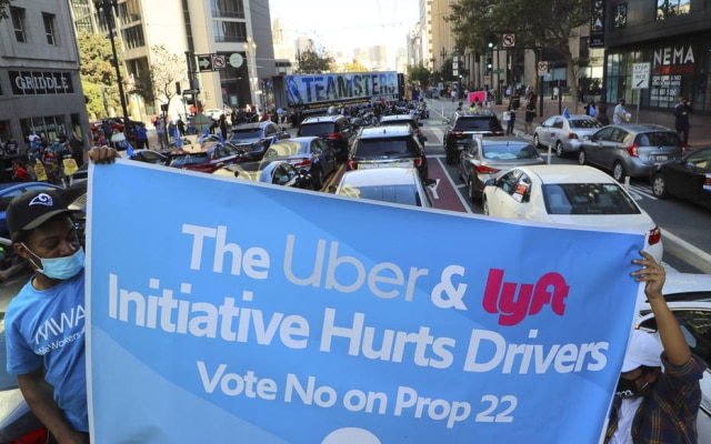 O Uber e a Lyft estão patrocinando uma medida, chamada de “Proposition 22”, a ser votada na eleição de novembro