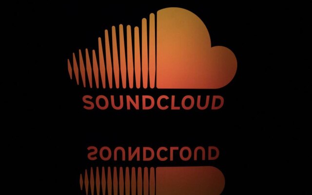 SoundCloud é uma plataforma de músicas, utilizada principalmente por artistas independentes compartilharem trabalhos