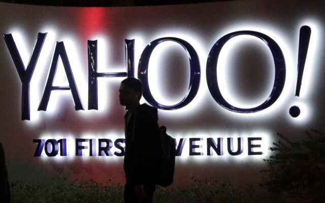 Yahoo chegou a ser o principal meio de buscas na internet, mas acabou perdendo espaço para Google e Facebook
