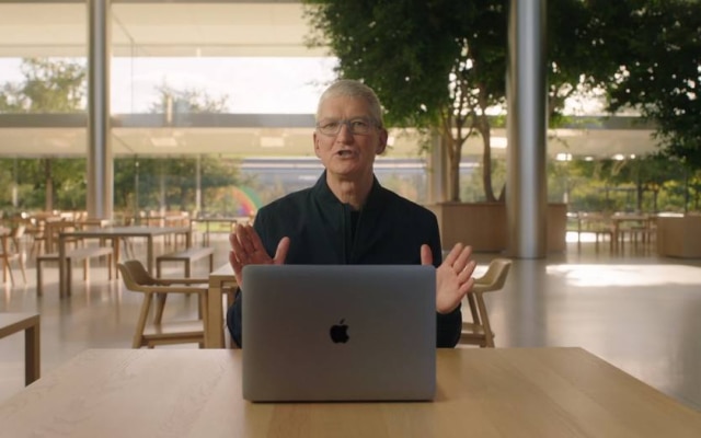O presidente executivo da Apple, Tim Cook, durante apresentação dos novos computadores Mac