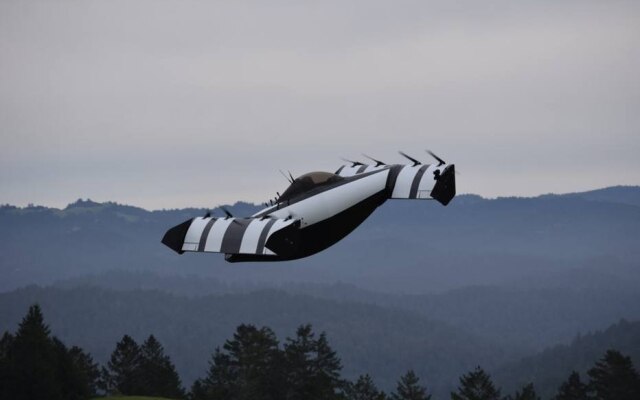 A startup canadense Opener anunciou nesta quinta-feira,12, seu novo veículo voador, chamado de BlackFly