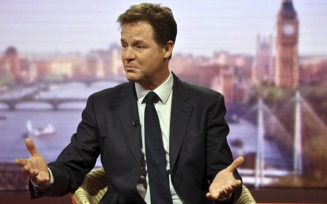 Nick Clegg esteve ao lado do primeiro-ministro britânico David Cameron entre 2010 e 2015