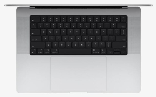 A barra touch foi retirada, com a adição de uma fileira de teclas na parte superior do teclado