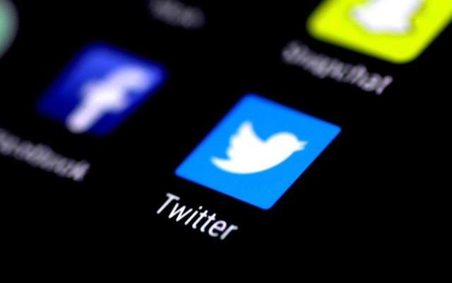 Segundo o Twitter, as contas foram suspensas por violar a política contra organizações terroristas ou extremistas violentos que se afiliam ou promovem suas "atividades ilegais"