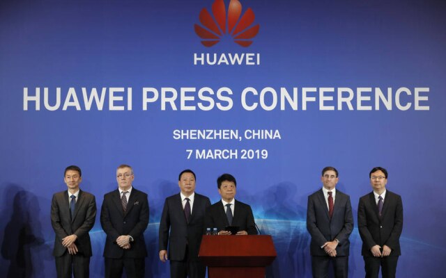 Guo Ping, presidente da Huawei, anunciou processo contra os EUA durante entrevista coletiva