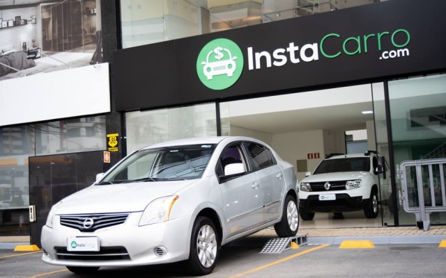 A InstaCarro conecta vendedores de veículos usados a uma rede de cerca de quatro mil lojistas