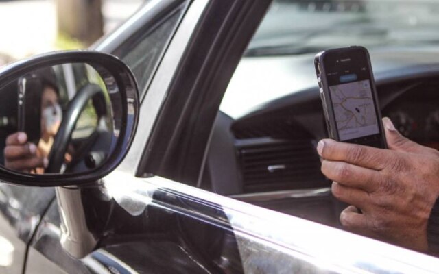Uber terá de pagar verbas rescisórias para motorista no Brasil 