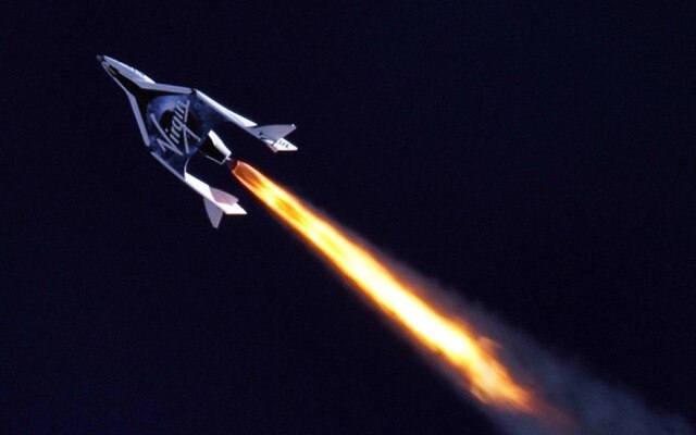 SpaceShip Two em voo de testes 