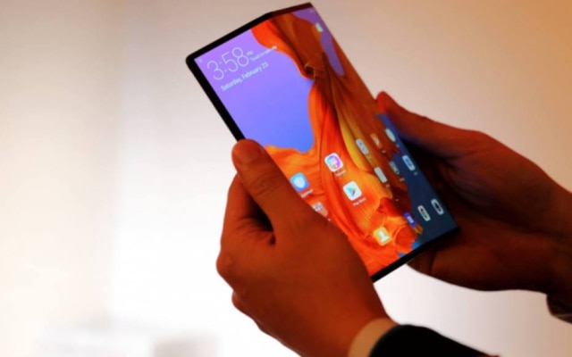 O celular dobrável da Huawei custará € 2,3 mil