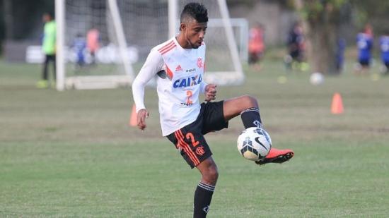 Leo volta a sentir dores e Luxemburgo tem problemas na lateral