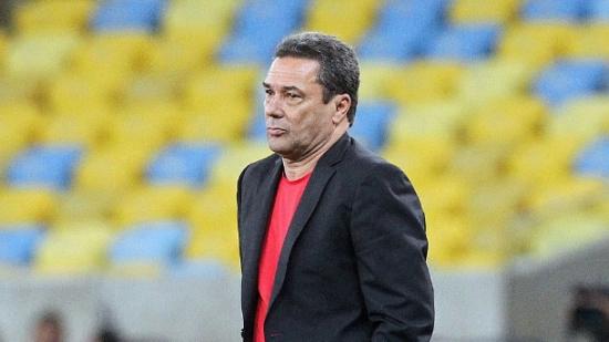 Luxemburgo elogia postura do Flamengo: Não teve desespero