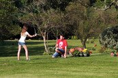 Túmulo de Ayrton Senna atrai fãs e turistas