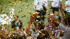 Lahm ergue a taça do Mundial - Alex Silva/Estadão