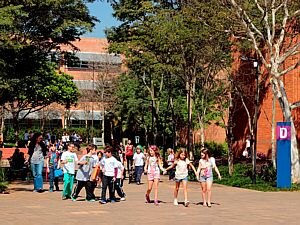 Humboldt/Divulgação - O Colégio Humboldt, escola bilíngue e bicultural brasileira-alemã, localizado no bairro de Interlagos, oferece dois currículos de formação, um brasileiro e outro alemão, e tem cerca de 1.150 alunos matriculados, desde a Educação Infantil à faculdade