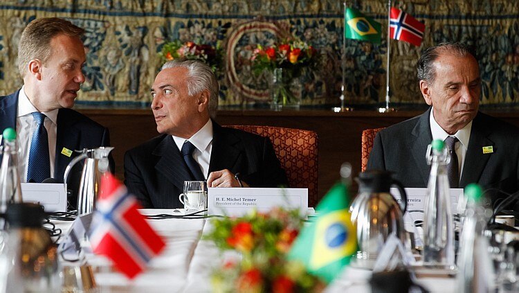 Temer com o ministro norueguês Borge Brende e o chanceler Aloysio Nunes - Beto Barata/PR