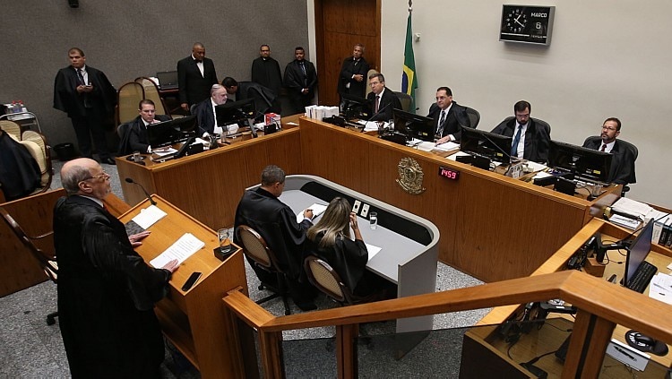 Quinta Turma do Superior Tribunal de Justiça julga o habeas corpus de Lula, que tem como defensor o advogado Sepúlveda Pertence. Foto: André Dusek/Estadão
