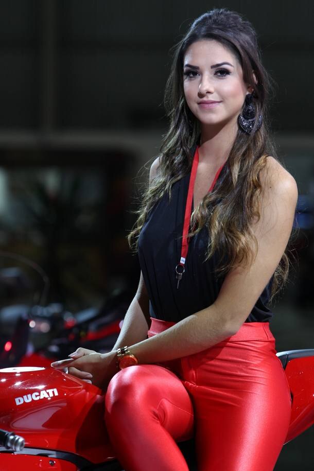 Toque feminino no Salão Duas Rodas 2015