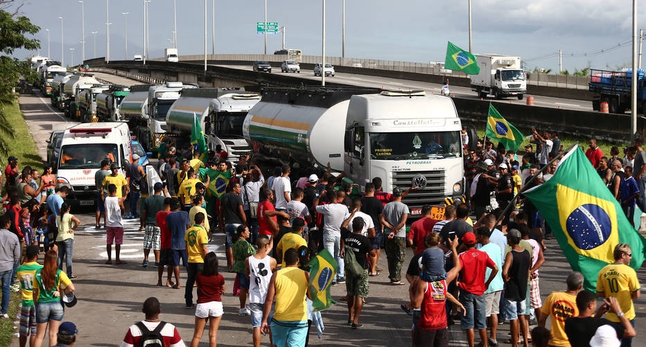 Greve dos caminhoneiros