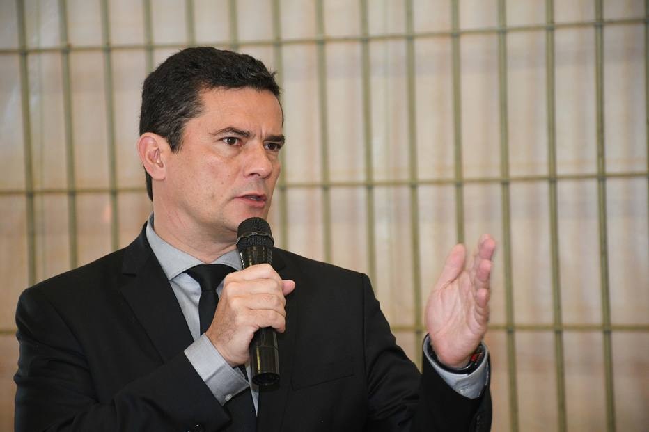 Moro estreia no Twitter para defender projeto anticrime