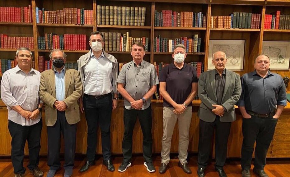 Bolsonaro se re&uacute;ne com Guedes, Lira e Pacheco fora da agenda