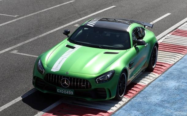 Mercedes AMG GT-R x Audi R8