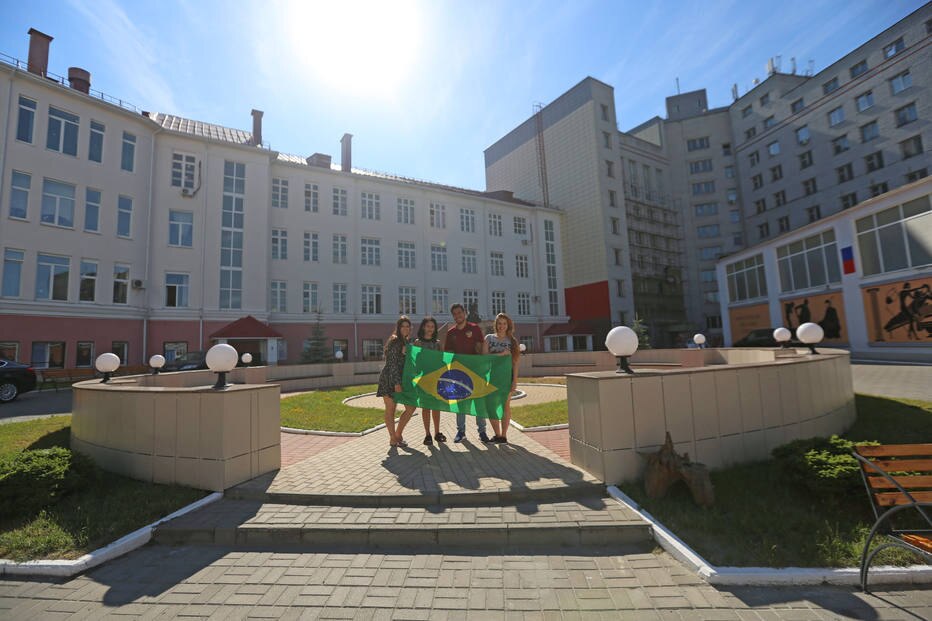 Estudantes brasileiros de Medicina em Kursk