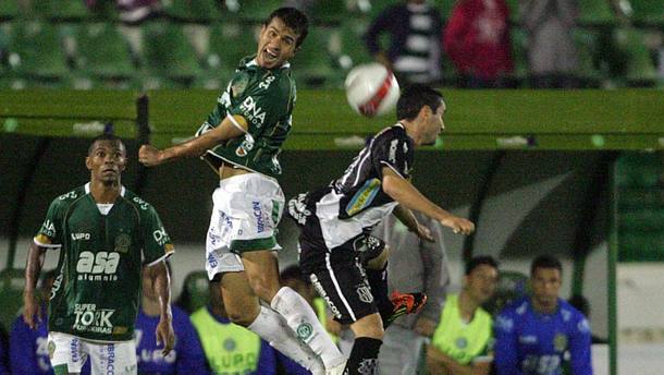 Guarani e Ponte Preta pela semifinal do Campeonato Paulista de 2012; vitória e vaga na decisão para o Bugre