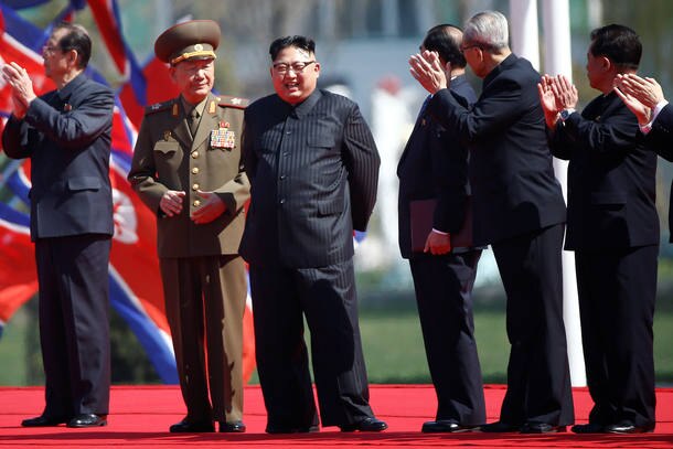 Kim Jong-un participa de cerimônia na capital da Coreia do Norte