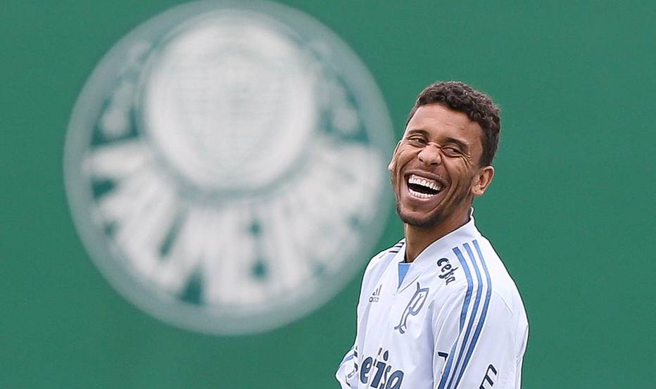 Felipão ganha reforço para enfrentar o Atlético-MG