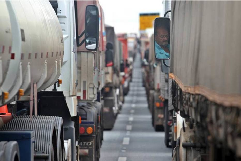 Temor de greve leva governo a atender pedidos de caminhoneiros