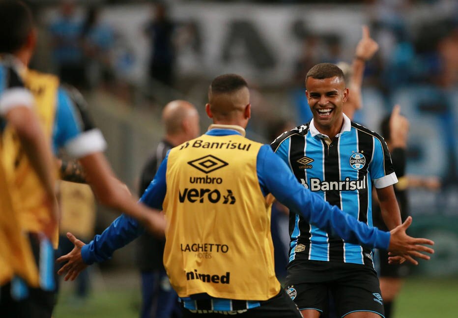 Grêmio derrota o São Paulo