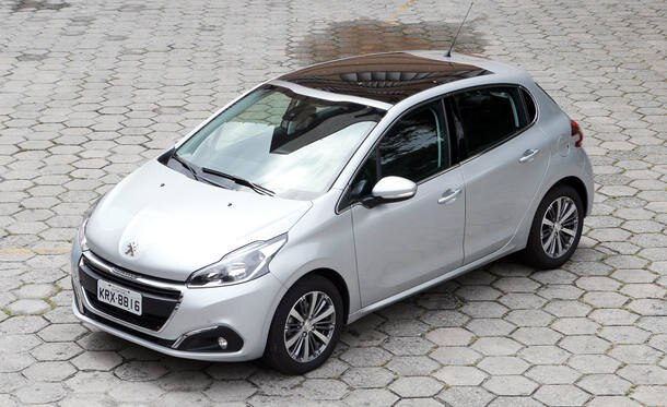 Comparativo: Citroën C3, Ford Fiesta e Peugeot 208